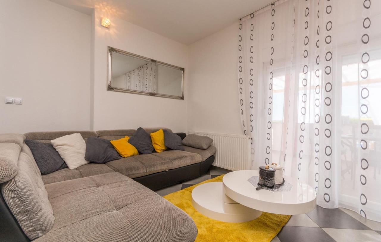Villa Maris Zadarvillas Tinj Kültér fotó